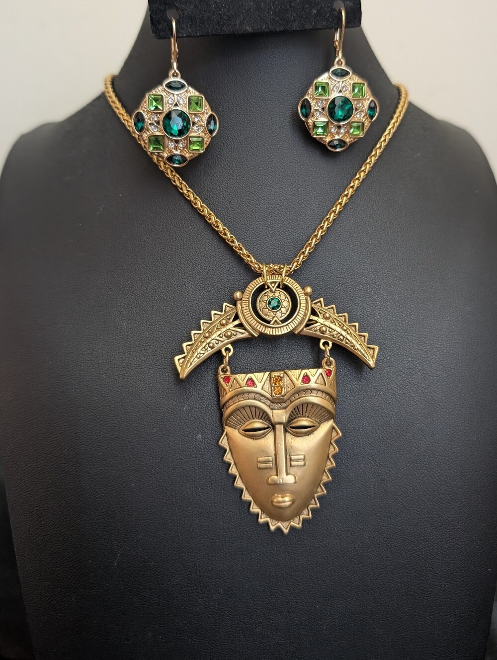 #49.Vintage Avon Tribal Mask Pendant/Brooch Necklace & Vintage Earrings